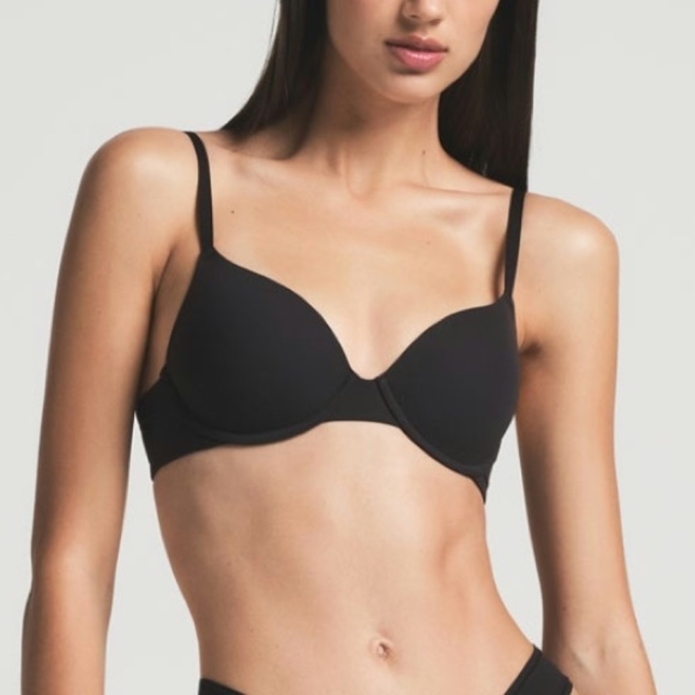 Skims Fits Everybody Bra - ONYX